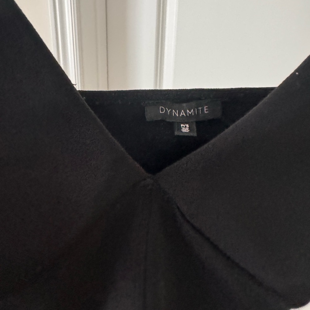 Dynamite Black Crop Top - Picture 2 of 3